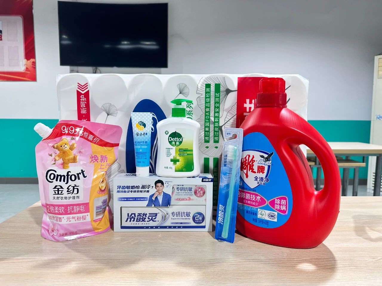 【致敬芳華 感恩有你】濃情三八節(jié)，愛(ài)意獻(xiàn)給她