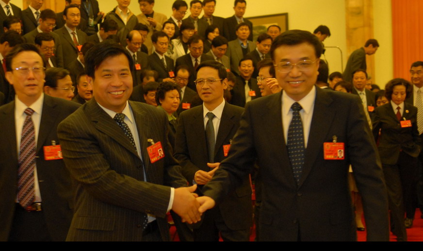 藥都集團董事長李曉恩參加第十一屆人大一次會議活動集錦